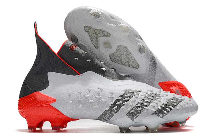 Chuteira de Campo Adidas Predator Freak 21 FG