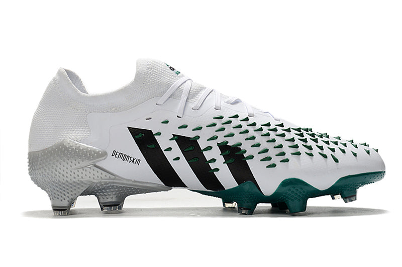Chuteira de Campo Adidas Predator Freak 21 FG