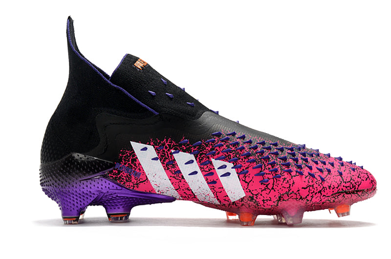 Chuteira de Campo Adidas Predator Freak 21 FG