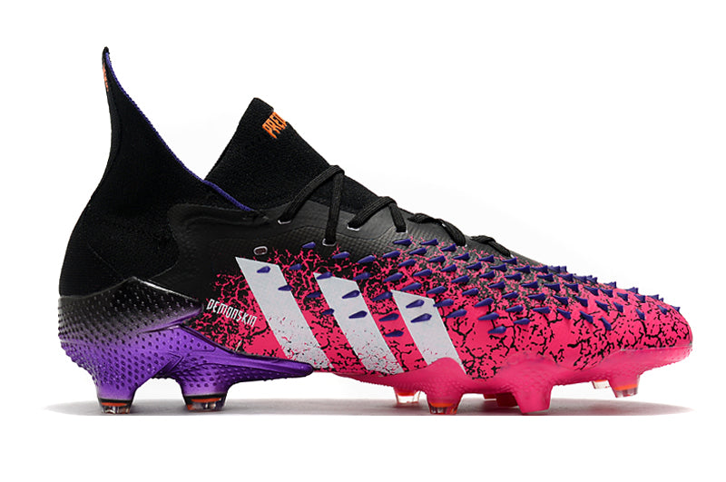 Chuteira de Campo Adidas Predator Freak 21 FG