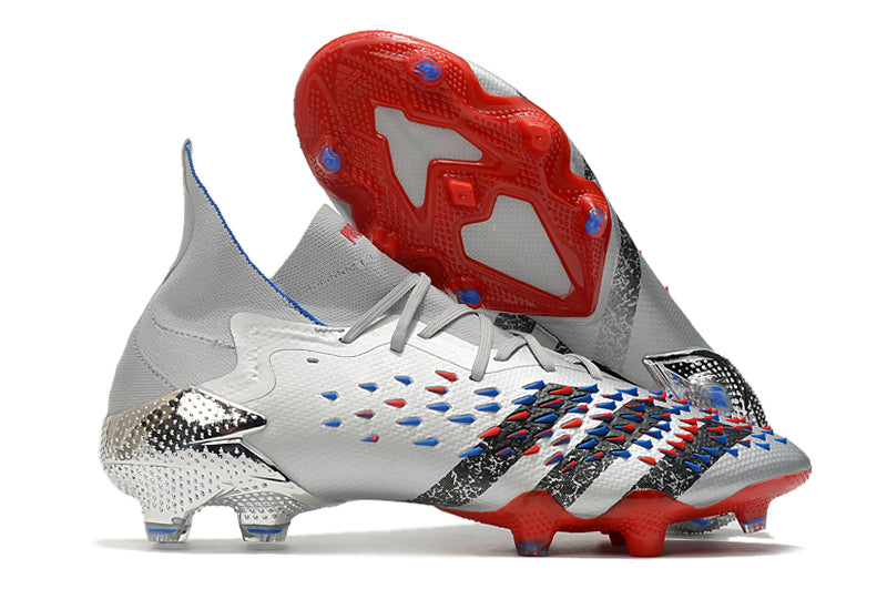 Chuteira de Campo Adidas Predator Freak 21 FG
