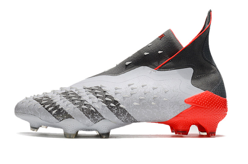 Chuteira de Campo Adidas Predator Freak 21 FG