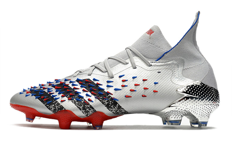Chuteira de Campo Adidas Predator Freak 21 FG