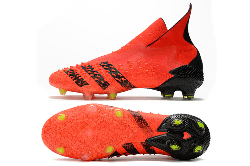 Chuteira de Campo Adidas Predator Freak 21 FG