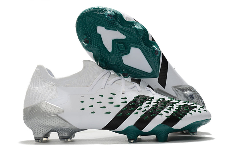 Chuteira de Campo Adidas Predator Freak 21 FG