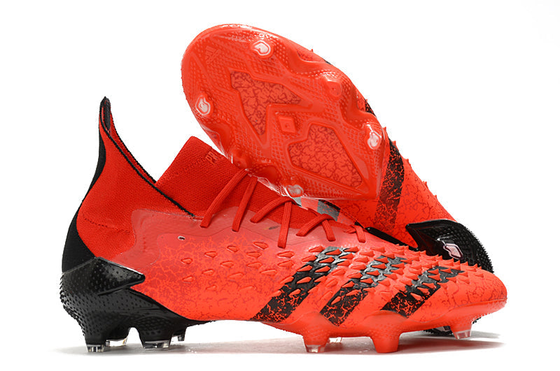 Chuteira de Campo Adidas Predator Freak 21 FG